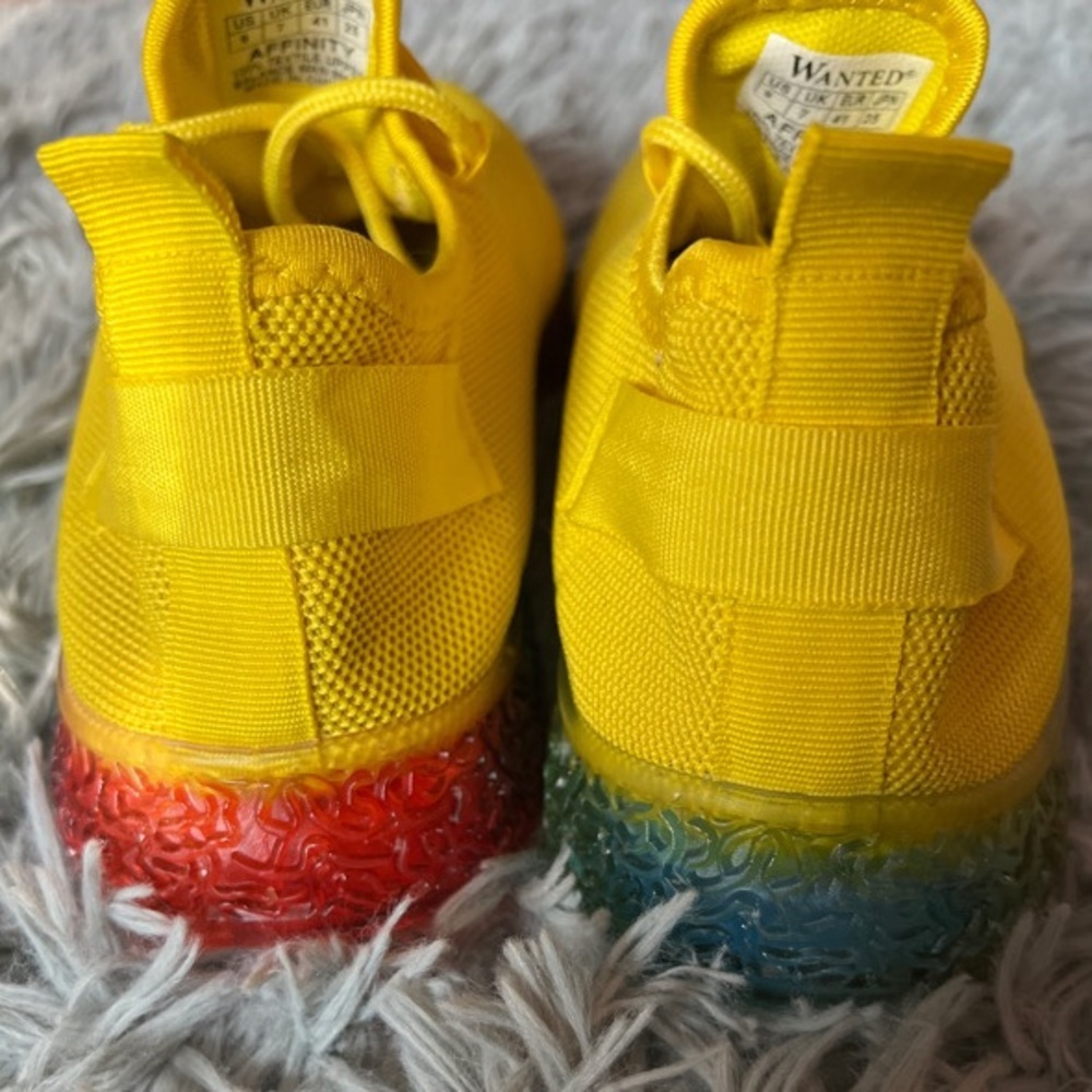 Affinity Sneakers View 4